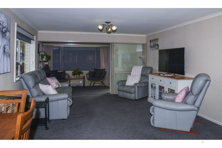 Photo of property in 1/345 Church Street, West End, Timaru, 7910