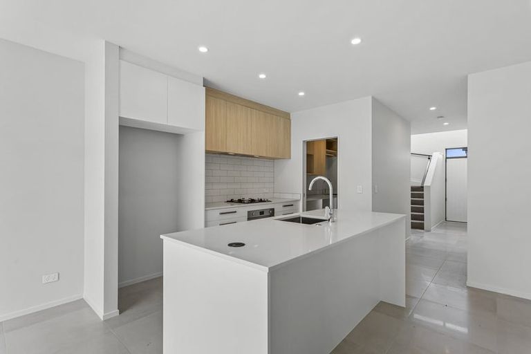 Photo of property in 105 Nganui Avenue, Takanini, Auckland, 2112