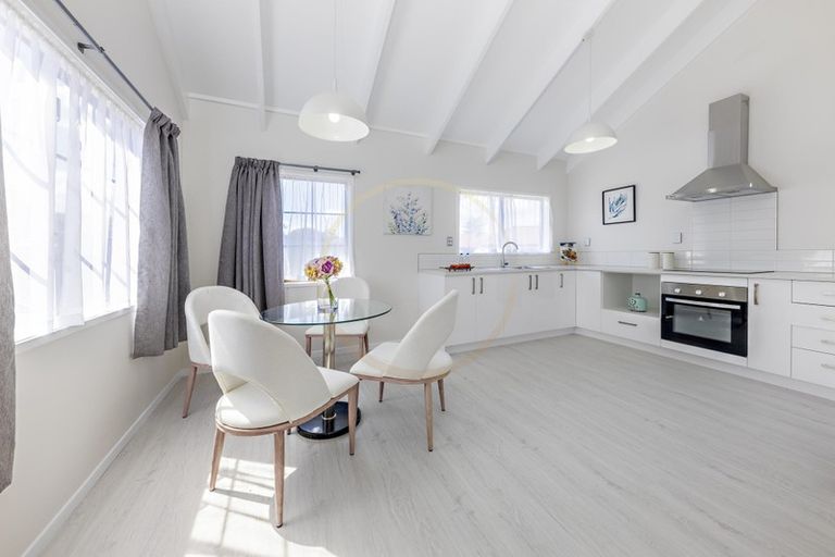 Photo of property in 78 Hyperion Drive, Randwick Park, Auckland, 2105