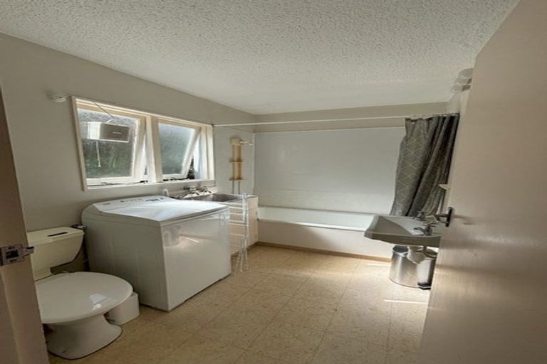 Photo of property in 25 Finnimore Terrace, Vogeltown, Wellington, 6021