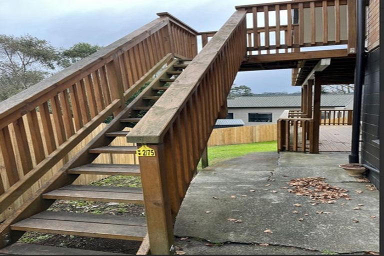 Photo of property in 2/75 Tramway Road, Beach Haven, Auckland, 0626