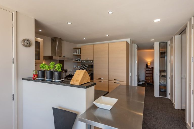 Photo of property in Shelley Bay Terraces, 13/61 Maupuia Road, Maupuia, Wellington, 6022