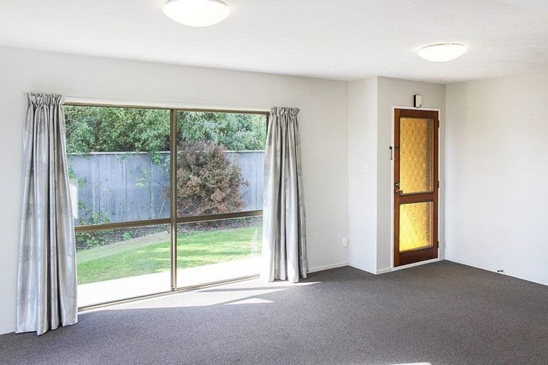 Photo of property in 1/11 Manor Place, Bryndwr, Christchurch, 8053