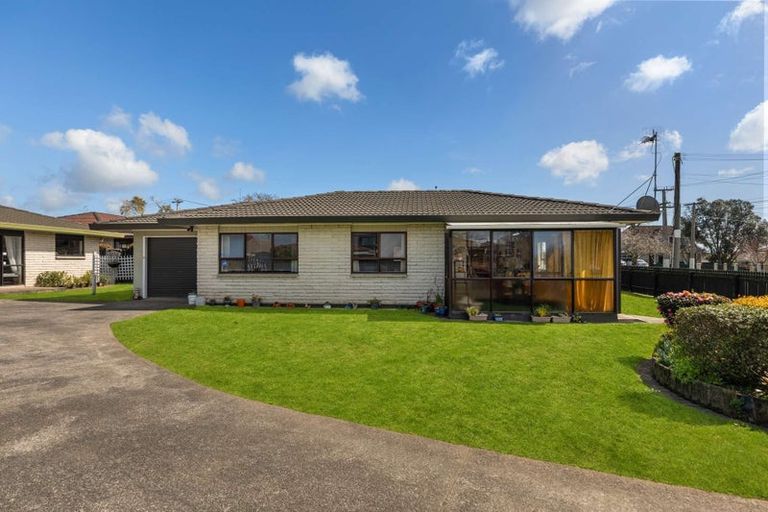 Photo of property in 1/12 Wellington Street, Papakura, 2110