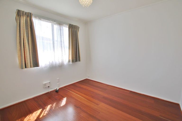 Photo of property in 436 Roscommon Road, Clendon Park, Auckland, 2103