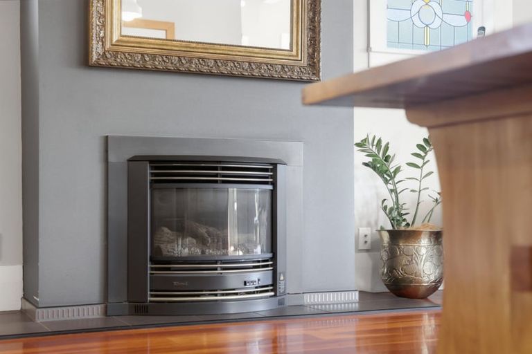 Photo of property in 18 Alberta Street, Point Chevalier, Auckland, 1022