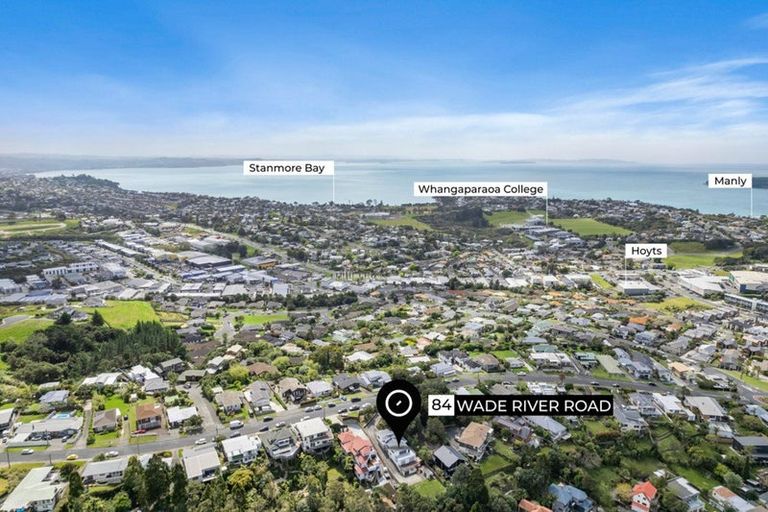 Photo of property in 84 Wade River Road, Stanmore Bay, Whangaparaoa, 0932