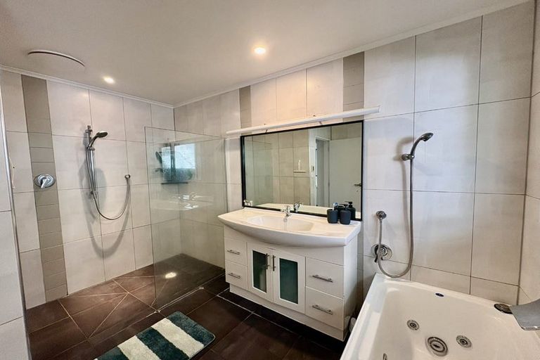 Photo of property in 18a Rossiter Avenue, Waterloo, Lower Hutt, 5011