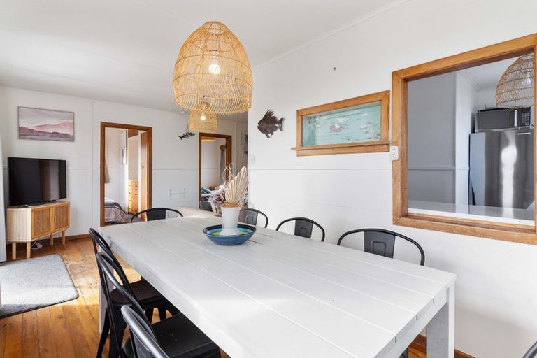 Photo of property in 124 Hampton Road, Whangamata, 3620