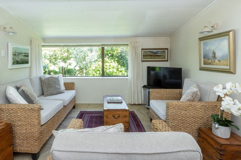 Photo of property in 72 Puketapu Road, Taradale, Napier, 4112