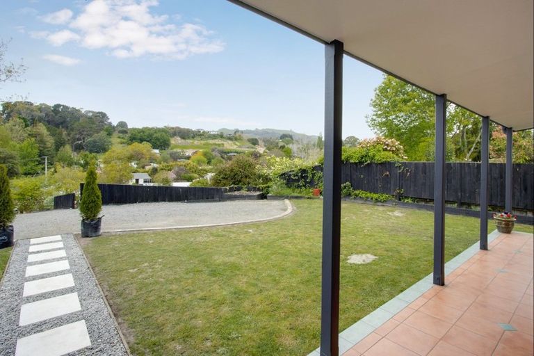 Photo of property in 18 Keirunga Road, Havelock North, 4130