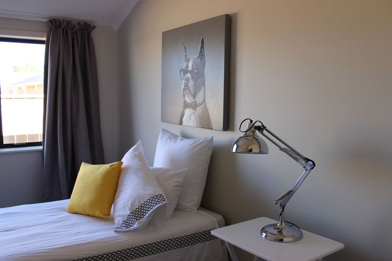 Photo of property in 14 Feist Street, Carterton, 5713