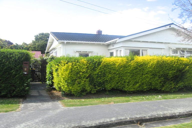 Photo of property in 9 Martin Avenue, Beckenham, Christchurch, 8023