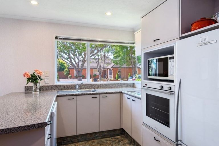 Photo of property in 1 Thoresby Mews, Avonhead, Christchurch, 8042