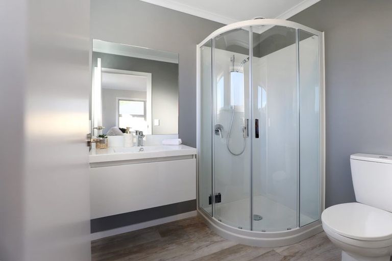 Photo of property in 42 Te Ara O Roimata, Wainuiomata, Lower Hutt, 5014