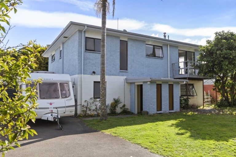 Photo of property in 6 Links Avenue, Mount Maunganui, 3116