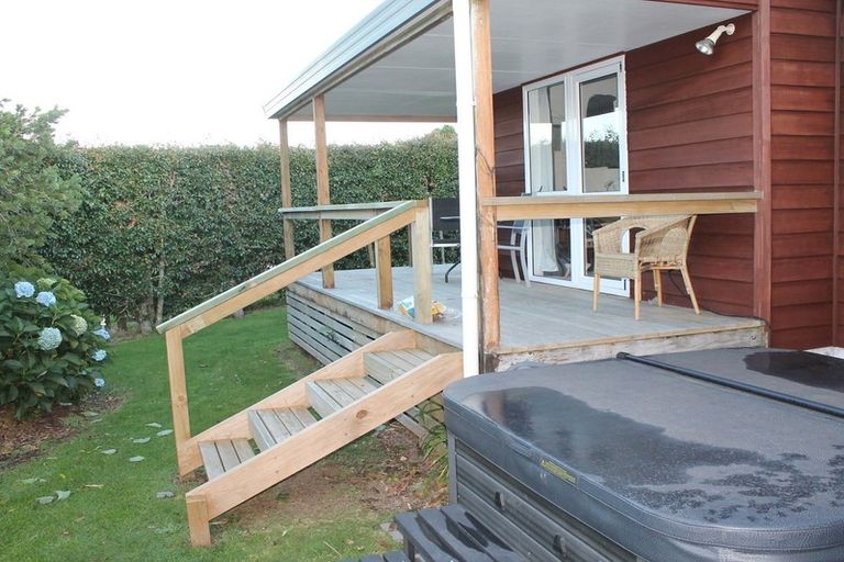 Photo of property in 387 Frankley Road, Ferndale, New Plymouth, 4310