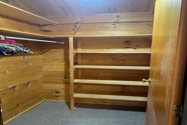 Photo of property in 52b Westhaven Drive, Tawa, Wellington, 5028