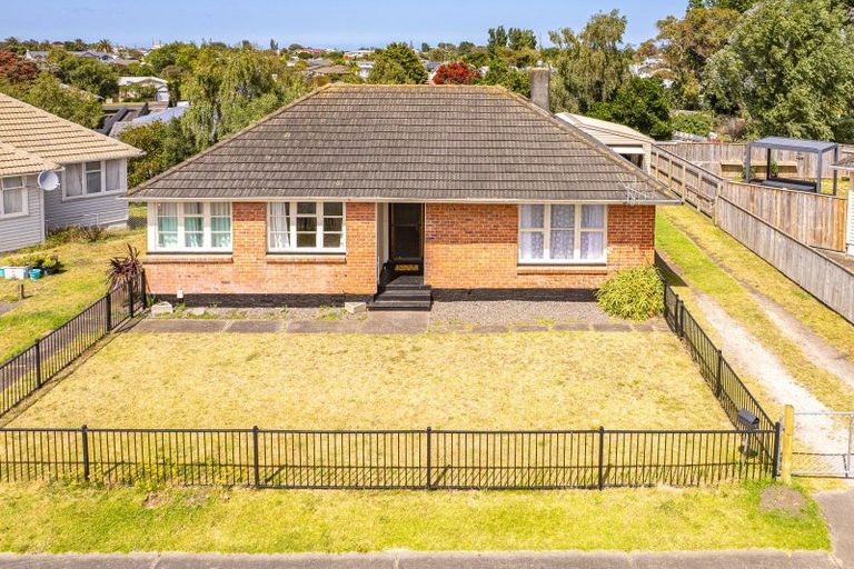 Photo of property in 5 Deem Place, Tawhero, Whanganui, 4501