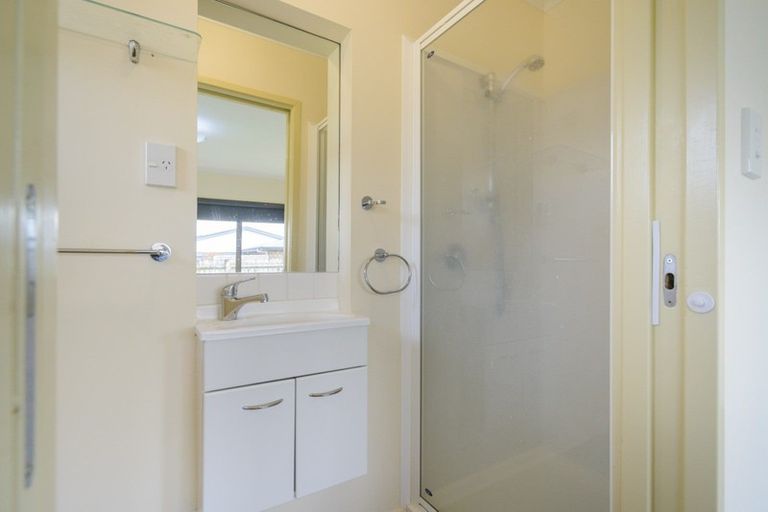 Photo of property in 55 Peppertree Glade, Kelvin Grove, Palmerston North, 4414