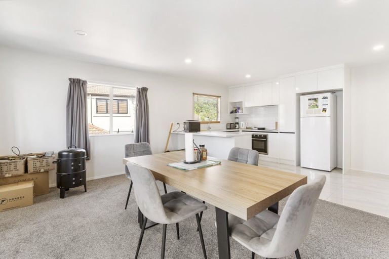 Photo of property in 30 Vireya Court, Goodwood Heights, Auckland, 2105