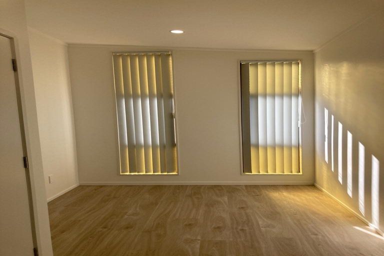 Photo of property in 10 Gulliver Place, Conifer Grove, Takanini, 2112