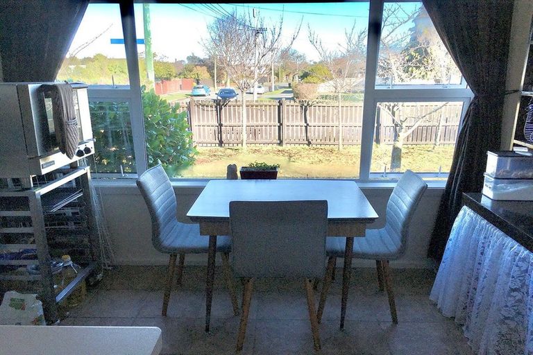 Photo of property in 32 Cranbrook Avenue, Burnside, Christchurch, 8053