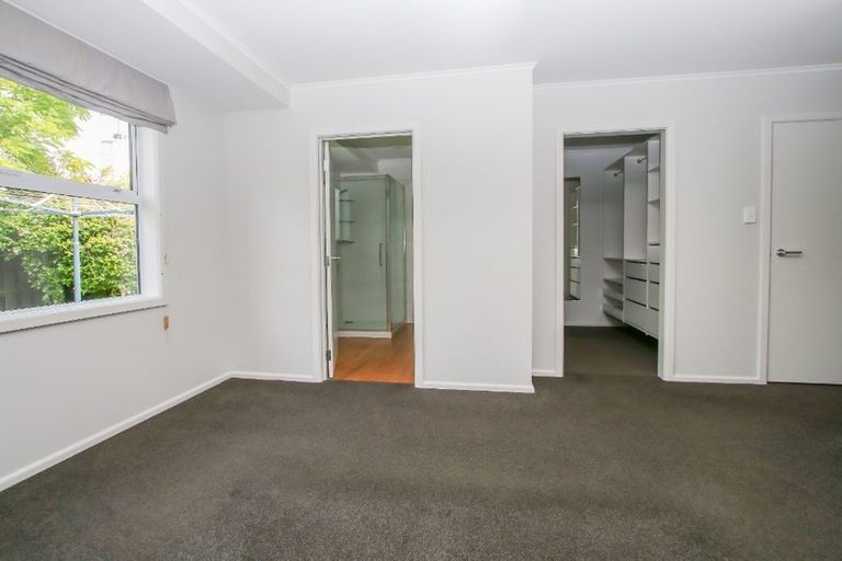 Photo of property in 28 Pulham Crescent, Queenwood, Hamilton, 3210