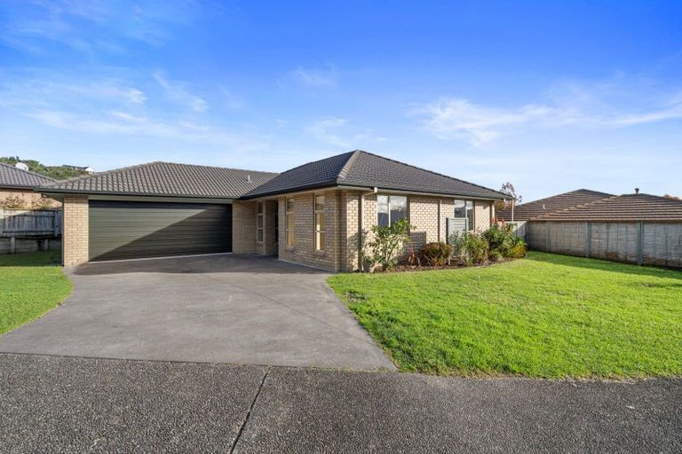 Photo of property in 8 Bathurst Crescent, Pyes Pa, Tauranga, 3112