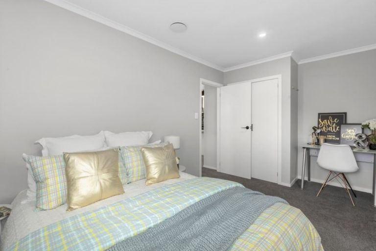 Photo of property in 1a Miro Street, Woburn, Lower Hutt, 5010