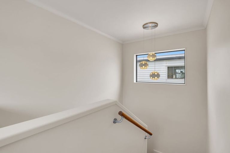 Photo of property in 10 Tribute Loop, Takanini, 2112