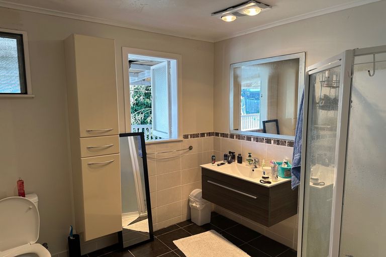 Photo of property in 5/290 Rangatira Road, Beach Haven, Auckland, 0626