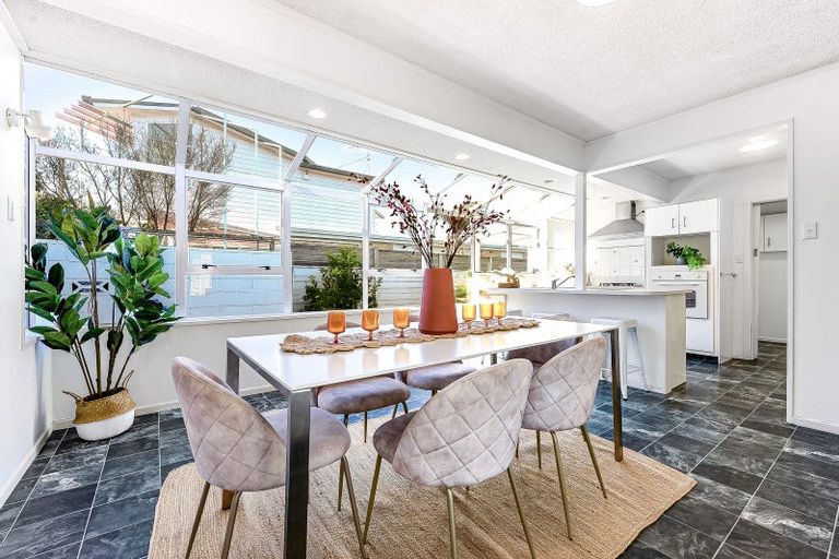 Photo of property in 12 Saint Pauls Road, Chartwell, Hamilton, 3210