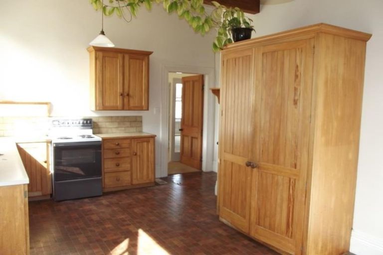 Photo of property in 107 Liardet Street, New Plymouth, 4310