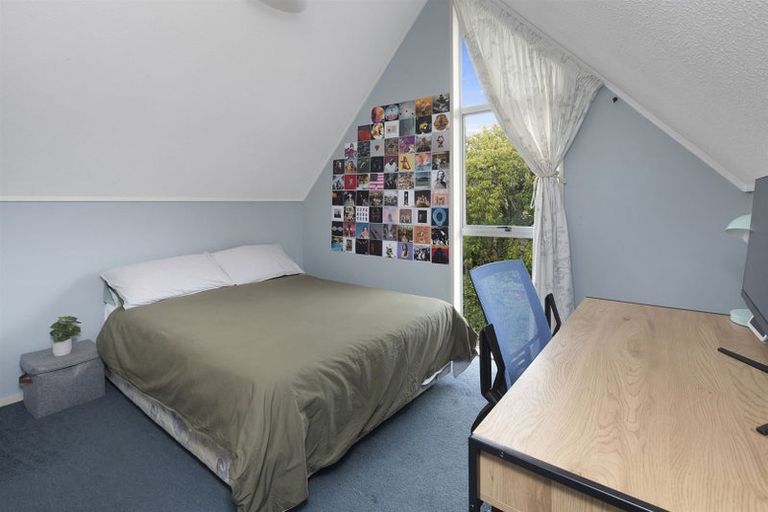 Photo of property in 2/443 Avonhead Road, Avonhead, Christchurch, 8042