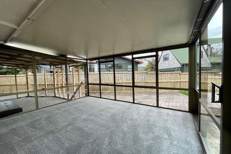 Photo of property in 30 Eddowes Street, Manurewa, Auckland, 2102