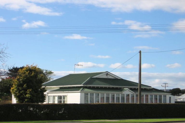 Photo of property in 29 Linklater Avenue, Foxton Beach, Foxton, 4815