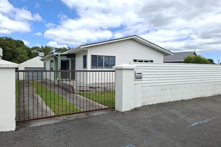 Photo of property in 53 Wallace Place, Westown, New Plymouth, 4310