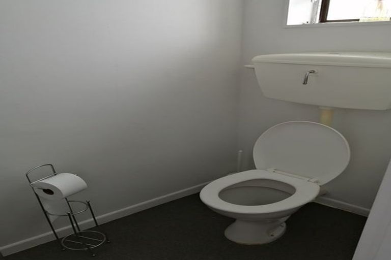 Photo of property in 47 Blueberry Grove, Timberlea, Upper Hutt, 5018