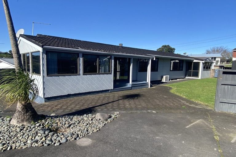 Photo of property in 76 Cumberland Street, Welbourn, New Plymouth, 4312