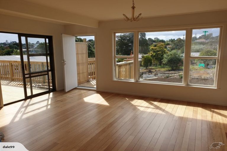 Photo of property in 21 Linwood Avenue, Forrest Hill, Auckland, 0620