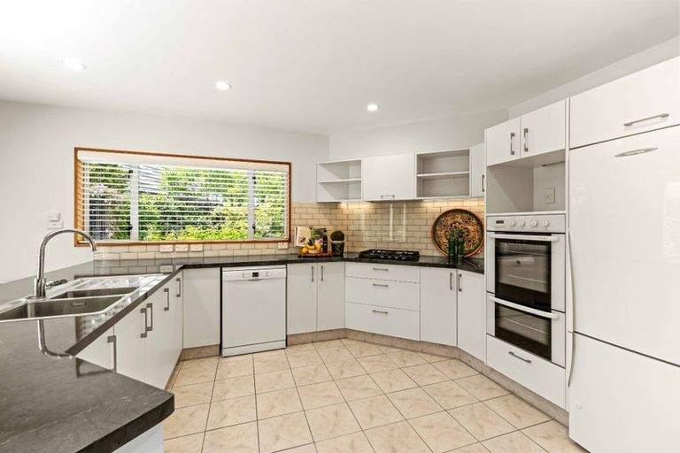 Photo of property in 8 Swanleigh Place, Ilam, Christchurch, 8041