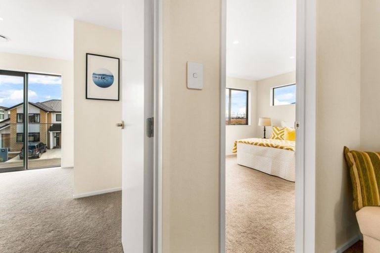 Photo of property in 15 Kearns Drive, Hobsonville, Auckland, 0616