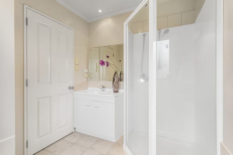 Photo of property in 11 Bean Place, Mount Wellington, Auckland, 1060