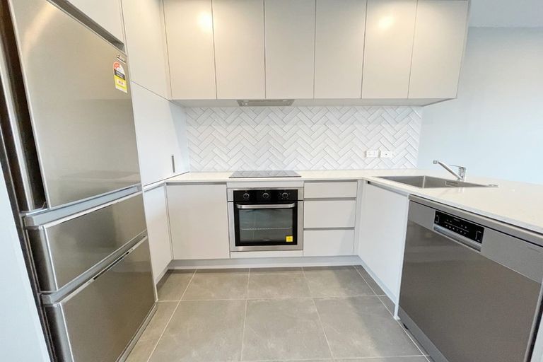 Photo of property in 49b Hatherlow Street, Glenfield, Auckland, 0629