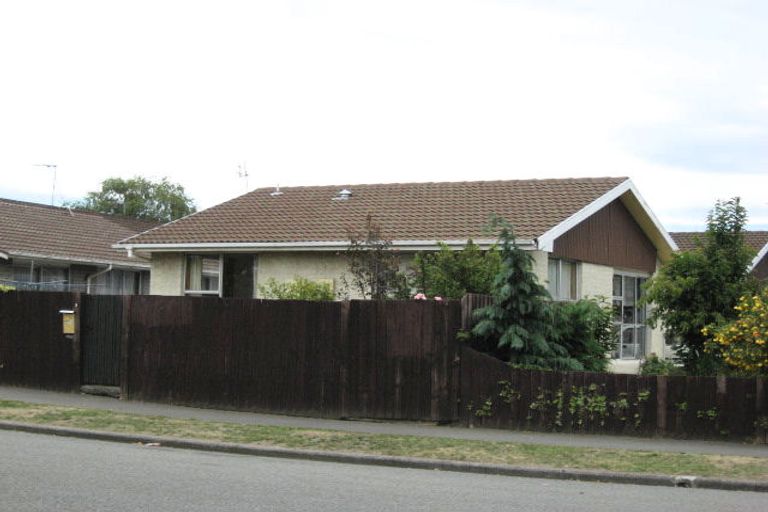 Photo of property in 1/3 Korora Street, Bromley, Christchurch, 8062