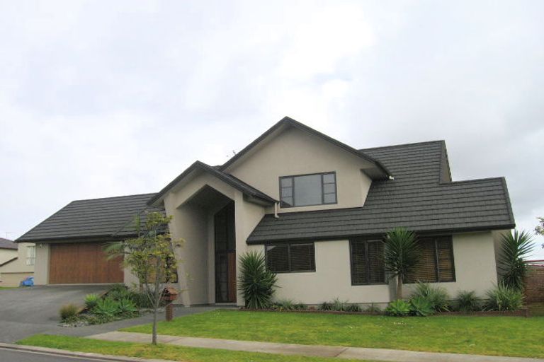 Photo of property in 17 Clavoy Place, East Tamaki, Auckland, 2016