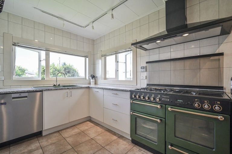 Photo of property in 602 Avenue Road East, Parkvale, Hastings, 4122