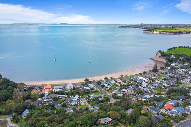 Photo of property in 19 Mckenzie Avenue, Arkles Bay, Whangaparaoa, 0932