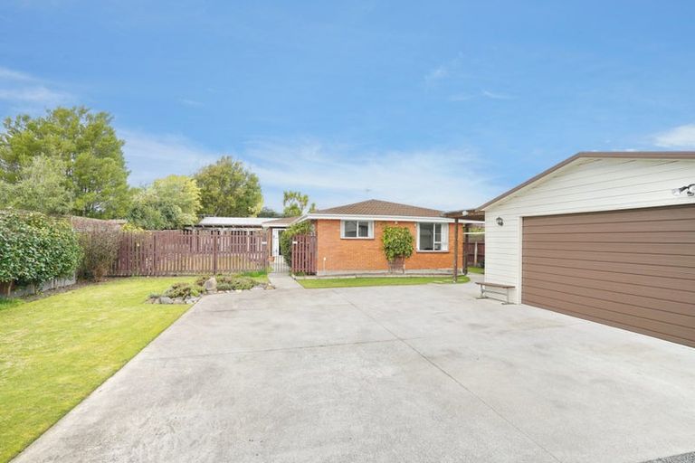 Photo of property in 41a Lake Terrace Road, Burwood, Christchurch, 8061